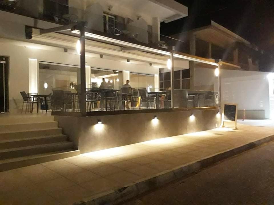 Angelo Cafe Hotel Toló Kültér fotó